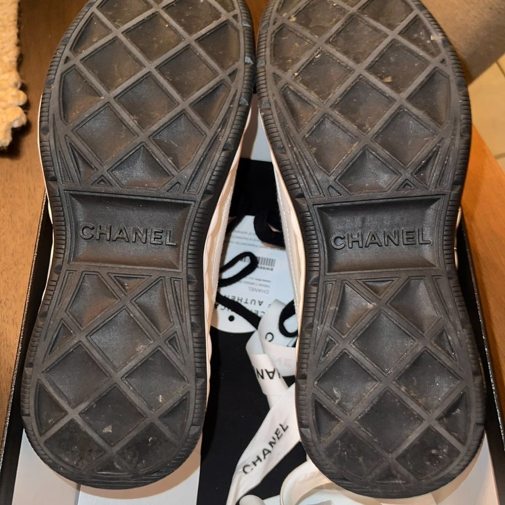 Chanel Size 37 (US 7) Velvet Calfskin Mixed Fibers Sneakers - Picture 14 of 14